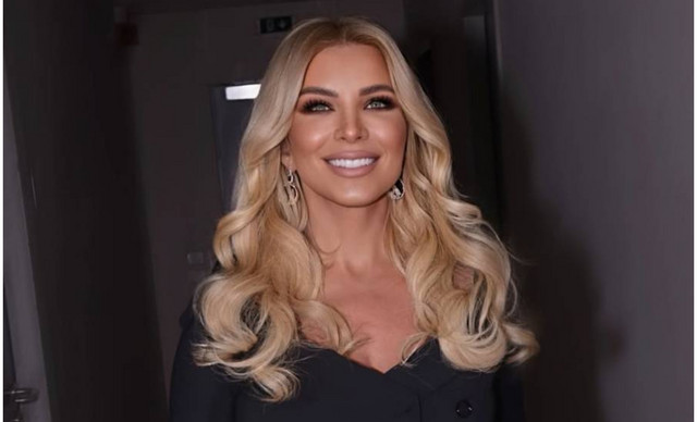 K&alpha;&tau;&epsilon;&rho;ί&nu;&alpha; &Kappa;&alpha;&iota;&nu;&omicron;ύ&rho;&gamma;&iota;&omicron;&upsilon;: &Alpha;&pi;&omicron;&kappa;ά&lambda;&upsilon;&psi;&epsilon; on air &pi;ό&tau;&epsilon; &theta;&alpha; &phi;ύ&gamma;&epsilon;&iota; &alpha;&pi;ό &tau;&eta;&nu; &epsilon;&kappa;&pi;&omicron;&mu;&pi;ή