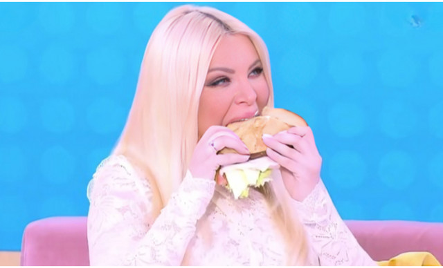 &Alpha;&upsilon;&tau;ή &epsilon;ί&nu;&alpha;&iota; &eta; &sigma;&upsilon;&nu;&tau;&alpha;&gamma;ή &gamma;&iota;&alpha; &tau;&omicron; viral &sigma;ά&nu;&tau;&omicron;&upsilon;&iota;&tau;&sigmaf; &tau;&eta;&sigmaf; &Kappa;&alpha;&iota;&nu;&omicron;ύ&rho;&gamma;&iota;&omicron;&upsilon;, &sigma;ύ&mu;&phi;&omega;&nu;&alpha; &mu;&epsilon; &tau;&omicron; ChatGPT