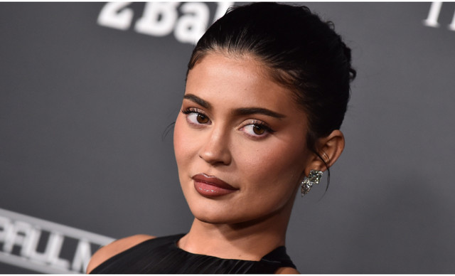 &Kappa;ά&iota;&lambda;&iota; &Tau;&zeta;έ&nu;&epsilon;&rho;: &Pi;&omicron;&upsilon;&lambda;ά &tau;&eta;&nu; &epsilon;&nu;&tau;&upsilon;&pi;&omega;&sigma;&iota;&alpha;&kappa;ή έ&pi;&alpha;&upsilon;&lambda;ή &tau;&eta;&sigmaf; &sigma;&tau;&omicron; Hidden Hills &ndash; &Pi;&omicron;&iota;&omicron;&sigmaf; &epsilon;ί&nu;&alpha;&iota; &omicron; &lambda;ό&gamma;&omicron;&sigmaf;;