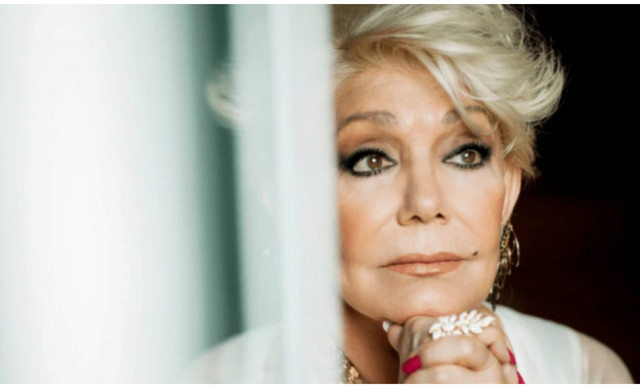 &Mu;&alpha;&rho;&iota;&nu;έ&lambda;&lambda;&alpha;: &Eta; &alpha;&pi;&omicron;&kappa;&lambda;&epsilon;&iota;&sigma;&tau;&iota;&kappa;ή &sigma;&upsilon;&nu;έ&nu;&tau;&epsilon;&upsilon;&xi;&eta; &sigma;&tau;&omicron; HELLO! &lambda;ί&gamma;&alpha; &chi;&rho;ό&nu;&iota;&alpha; &pi;&rho;&iota;&nu; &tau;&omicron; &tau;έ&lambda;&omicron;&sigmaf; &mu;&iota;&alpha;&sigmaf; &theta;&rho;&upsilon;&lambda;&iota;&kappa;ή&sigmaf; &kappa;&alpha;&rho;&iota;έ&rho;&alpha;&sigmaf;