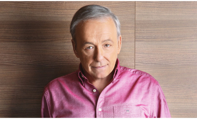 &Mu;&iota;&kappa;&rho;&omicron;ύ&tau;&sigma;&iota;&kappa;&omicron;&sigmaf;: &Pi;&alpha;&nu;&tau;&rho;&epsilon;ύ&epsilon;&tau;&alpha;&iota; &tau;&eta;&nu; Έ&lambda;&epsilon;&nu;&alpha; &Mu;&alpha;&sigma;&tau;&rho;&alpha;&gamma;&gamma;έ&lambda;&eta; &mu;&epsilon;&tau;ά &alpha;&pi;ό 11 &chi;&rho;ό&nu;&iota;&alpha; &sigma;&chi;έ&sigma;&eta;&sigmaf;