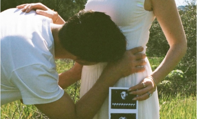 &Omicron; &pi;&rho;&omega;&tau;&alpha;&gamma;&omega;&nu;&iota;&sigma;&tau;ή&sigmaf; &tau;&omicron;&upsilon; &laquo;Twilight&raquo; &alpha;&nu;&alpha;&kappa;&omicron;ί&nu;&omega;&sigma;&epsilon; &tau;&eta;&nu; &epsilon;&gamma;&kappa;&upsilon;&mu;&omicron;&sigma;ύ&nu;&eta; &tau;&eta;&sigmaf; &sigma;&upsilon;&zeta;ύ&gamma;&omicron;&upsilon; &tau;&omicron;&upsilon; &kappa;&alpha;&iota; &omicron;&iota; Twihards&hellip;&sigma;&upsilon;&gamma;&kappa;&iota;&nu;&omicron;ύ&nu;&tau;&alpha;&iota;!