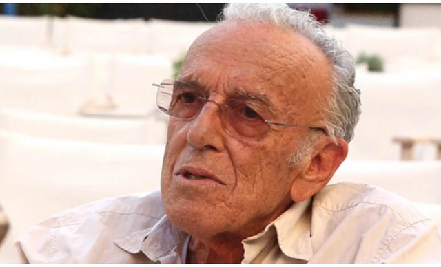 Έ&phi;&upsilon;&gamma;&epsilon; &alpha;&pi;ό &tau;&eta;&nu; &zeta;&omega;ή &omicron; &sigma;&kappa;&eta;&nu;&omicron;&theta;έ&tau;&eta;&sigmaf; &Gamma;&iota;ώ&rho;&gamma;&omicron;&sigmaf; &Pi;&alpha;&nu;&omicron;&upsilon;&sigma;ό&pi;&omicron;&upsilon;&lambda;&omicron;&sigmaf;