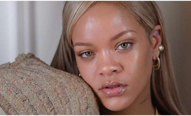 Rihanna: &Tau;&omicron; &sigma;&omicron;&kappa;&alpha;&rho;&iota;&sigma;&tau;&iota;&kappa;ό &eta;&chi;&eta;&tau;&iota;&kappa;ό &tau;&eta;&sigmaf; &kappa;&lambda;ή&sigma;&eta;&sigmaf; &sigma;&tau;&iota;&sigmaf; &Alpha;&rho;&chi;έ&sigmaf; &kappa;&alpha;&tau;ά &tau;&eta; &delta;&iota;ά&rho;&kappa;&epsilon;&iota;&alpha; &tau;&omega;&nu; &pi;&upsilon;&rho;&omicron;&beta;&omicron;&lambda;&iota;&sigma;&mu;ώ&nu; &sigma;&tau;&omicron; &sigma;&pi;ί&tau;&iota; &tau;&eta;&sigmaf;