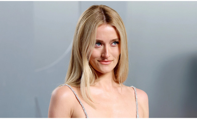 &Eta; Calvin Klein έ&nu;&tau;&upsilon;&sigma;&epsilon; &tau;&eta; Sarah Pidgeon &gamma;&iota;&alpha; &tau;&omicron; Vanity Fair Oscars Party 2026