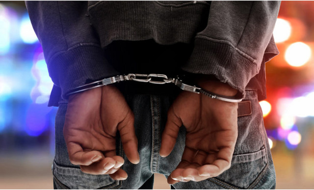 &Sigma;&upsilon;&nu;&epsilon;&lambda;ή&phi;&theta;&eta; &pi;&alpha;&sigma;ί&gamma;&nu;&omega;&sigma;&tau;&omicron;&sigmaf; &eta;&theta;&omicron;&pi;&omicron;&iota;ό&sigmaf; &tau;&omicron;&upsilon; Nickelodeon &gamma;&iota;&alpha; &delta;&iota;ά&rho;&rho;&eta;&xi;&eta; &sigma;&tau;&omicron; &Mu;&alpha;&lambda;&iota;&mu;&pi;&omicron;ύ