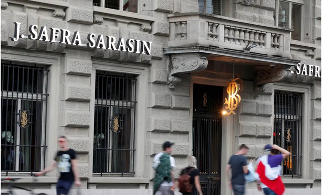 &Alpha;&upsilon;&tau;ή &epsilon;ί&nu;&alpha;&iota; &eta; &pi;&lambda;&omicron;&upsilon;&sigma;&iota;ό&tau;&epsilon;&rho;&eta; &Epsilon;&lambda;&lambda;&eta;&nu;ί&delta;&alpha; &sigma;&tau;&omicron;&nu; &kappa;ό&sigma;&mu;&omicron; &mu;&epsilon; &pi;&epsilon;&rho;&iota;&omicron;&upsilon;&sigma;ί&alpha; 27 &delta;&iota;&sigma;. &ndash; &Epsilon;ί&nu;&alpha;&iota; &sigma;&tau;&omicron; No94 &sigma;&tau;&omicron; Forbes