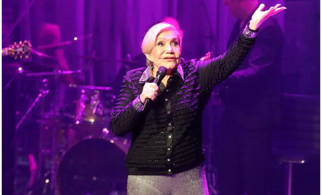 &Mu;&alpha;&rho;&iota;&nu;έ&lambda;&lambda;&alpha;: &laquo;&Epsilon;ί&nu;&alpha;&iota; &mu;&epsilon;&tau;&alpha;&xi;ύ &omicron;&upsilon;&rho;&alpha;&nu;&omicron;ύ &kappa;&alpha;&iota; &gamma;&eta;&sigmaf;&raquo; &ndash; &Pi;&omicron;&iota;&alpha; &eta; &kappa;&alpha;&tau;ά&sigma;&tau;&alpha;&sigma;ή &tau;&eta;&sigmaf; 1,5 &chi;&rho;ό&nu;&omicron; &mu;&epsilon;&tau;ά &tau;&omicron; &epsilon;&gamma;&kappa;&epsilon;&phi;&alpha;&lambda;&iota;&kappa;ό