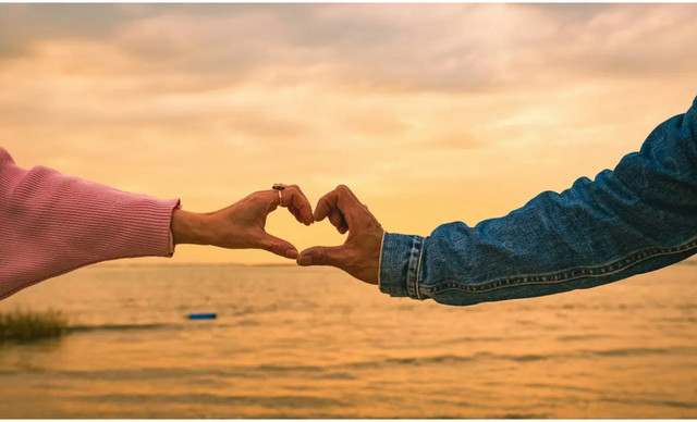 &Zeta;ώ&delta;&iota;&alpha; 19/03: &Nu;έ&alpha; &Sigma;&epsilon;&lambda;ή&nu;&eta; &sigma;&tau;&omicron;&upsilon;&sigmaf; &Iota;&chi;&theta;ύ&epsilon;&sigmaf; &ndash; &Omicron;&iota; &tau;&upsilon;&chi;&epsilon;&rho;&omicron;ί &tau;&eta;&sigmaf; &eta;&mu;έ&rho;&alpha;&sigmaf;