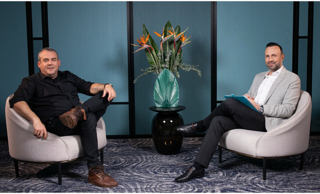 &Omicron; &Pi;&upsilon;&gamma;&mu;&alpha;&lambda;ί&omega;&nu; &Delta;&alpha;&delta;&alpha;&kappa;&alpha;&rho;ί&delta;&eta;&sigmaf; &sigma;&epsilon; &mu;ί&alpha; &epsilon;&xi;&omicron;&mu;&omicron;&lambda;&omicron;&gamma;&eta;&tau;&iota;&kappa;ή &sigma;&upsilon;&nu;έ&nu;&tau;&epsilon;&upsilon;&xi;&eta; &laquo;&Tau;&Epsilon;&Tau;-&Alpha;-&Tau;&Epsilon;&Tau; &sigma;&tau;&omicron;&nu; ALPHA&raquo;