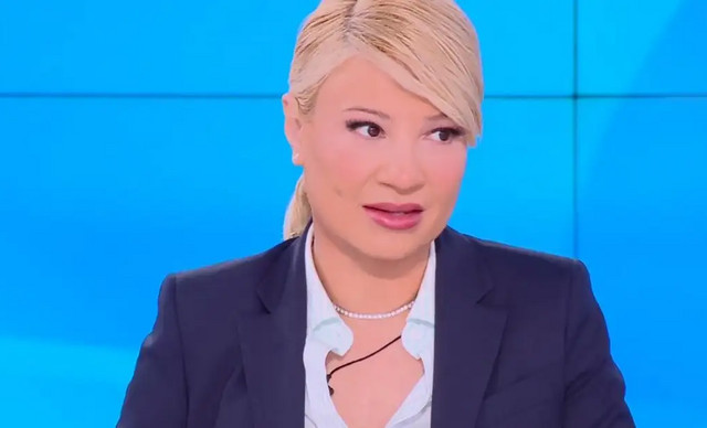 &Phi;&alpha;ί&eta; &Sigma;&kappa;&omicron;&rho;&delta;ά &gamma;&iota;&alpha; &Alpha;&gamma;&gamma;&epsilon;&lambda;&iota;&kappa;ή &Eta;&lambda;&iota;ά&delta;&eta;: &laquo;&Epsilon;ί&chi;&alpha;&mu;&epsilon; &kappa;&alpha;&nu;&omicron;&nu;ί&sigma;&epsilon;&iota; &sigma;ή&mu;&epsilon;&rho;&alpha; &nu;&alpha; &epsilon;ί&nu;&alpha;&iota; &kappa;&alpha;&lambda;&epsilon;&sigma;&mu;έ&nu;&eta; &kappa;&alpha;&iota; &tau;&omicron; &alpha;&kappa;ύ&rho;&omega;&sigma;&epsilon;&raquo;