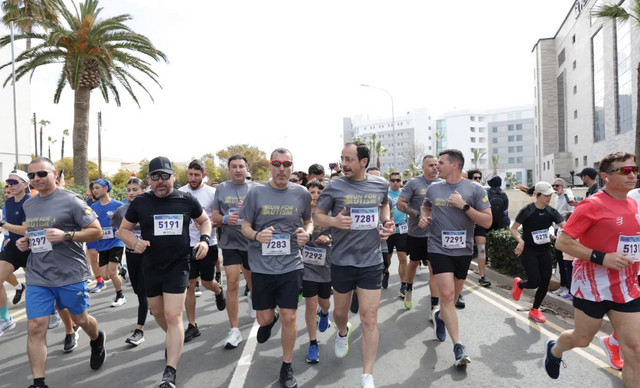 &Pi;&rho;ό&epsilon;&delta;&rho;&omicron;&sigmaf; &tau;&eta;&sigmaf; &Delta;&eta;&mu;&omicron;&kappa;&rho;&alpha;&tau;ί&alpha;&sigmaf;: Έ&tau;&rho;&epsilon;&xi;&epsilon; &sigma;&epsilon; &phi;&iota;&lambda;&alpha;&nu;&theta;&rho;&omega;&pi;&iota;&kappa;ό &alpha;&gamma;ώ&nu;&alpha; &gamma;&iota;&alpha; &tau;&omicron;&nu; &alpha;&upsilon;&tau;&iota;&sigma;&mu;ό (&Phi;&Omega;&Tau;&Omicron;)