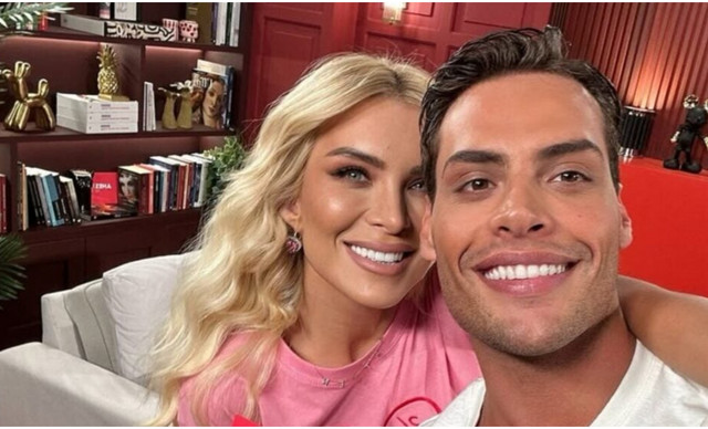 &Alpha;&nu;έ&sigma;&tau;&eta;&sigmaf; &Epsilon;&upsilon;&alpha;&gamma;&gamma;&epsilon;&lambda;ό&pi;&omicron;&upsilon;&lambda;&omicron;&sigmaf;: &Alpha;&upsilon;&tau;ό &epsilon;ί&nu;&alpha;&iota; &tau;&omicron; &upsilon;&pi;έ&rho;&omicron;&chi;&omicron; &delta;ώ&rho;&omicron; &pi;&omicron;&upsilon; &pi;ή&rho;&epsilon; &sigma;&tau;&eta;&nu; &Kappa;&alpha;&iota;&nu;&omicron;ύ&rho;&gamma;&iota;&omicron;&upsilon; &gamma;&iota;&alpha; &tau;&eta;&nu; &kappa;ό&rho;&eta; &tau;&eta;&sigmaf; (&Phi;&Omega;&Tau;&Omicron;)