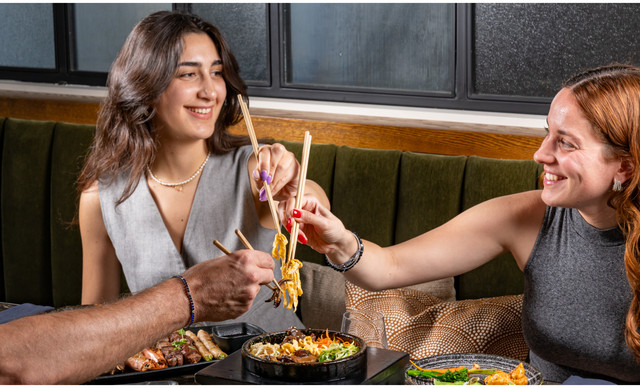 Taste the Asian Fusion &sigma;&tau;&omicron; Akakiko!