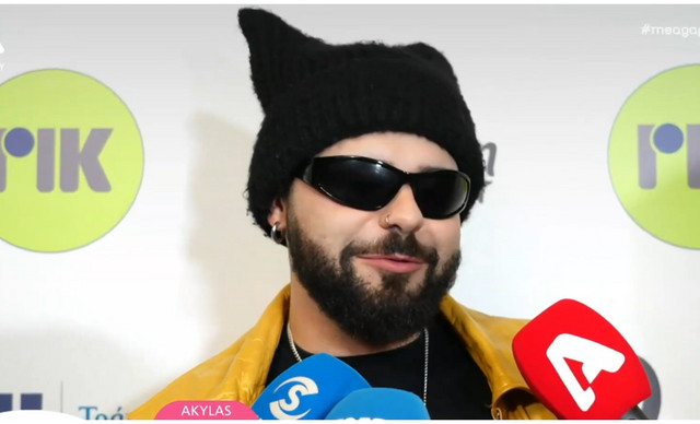 Akylas &gamma;&iota;&alpha; Antigoni Buxton: &laquo;&Tau;&omicron; &kappa;&omicron;&mu;&mu;ά&tau;&iota; &tau;&eta;&sigmaf; &Kappa;ύ&pi;&rho;&omicron;&upsilon; &epsilon;ί&nu;&alpha;&iota; &phi;&omega;&tau;&iota;ά!&raquo; (&Beta;&Iota;&Nu;&Tau;&Epsilon;&Omicron;)