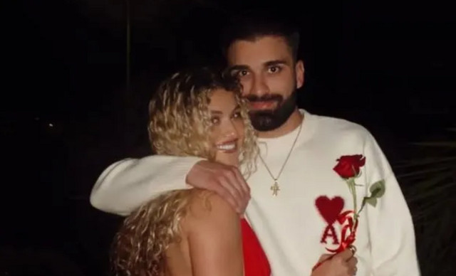 Antigoni: A&pi;&omicron;&kappa;&alpha;&lambda;ύ&pi;&tau;&epsilon;&iota; &pi;&rho;ώ&tau;&eta; &phi;&omicron;&rho;ά ό&tau;&iota; &beta;&iota;ώ&nu;&epsilon;&iota; &tau;&omicron;&nu; &alpha;&pi;ό&lambda;&upsilon;&tau;&omicron; έ&rho;&omega;&tau;&alpha; &ndash; Ό&lambda;&alpha; ό&sigma;&alpha; &epsilon;&xi;&omicron;&mu;&omicron;&lambda;&omicron;&gamma;&epsilon;ί&tau;&alpha;&iota; (&Beta;&Iota;&Nu;&Tau;&Epsilon;&Omicron;)