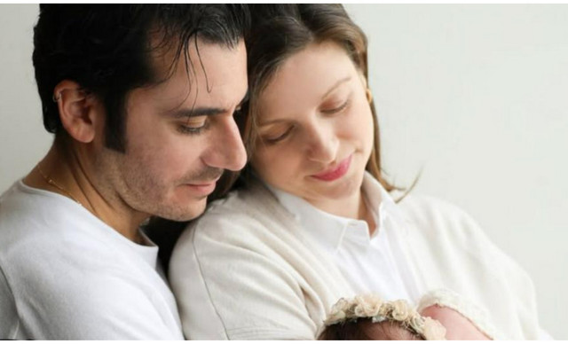 &Nu;ί&kappa;&eta; &Delta;&rho;&alpha;&gamma;&omicron;ύ&mu;&eta;: &Mu;&omicron;&iota;&rho;ά&sigma;&tau;&eta;&kappa;&epsilon; &tau;&omicron; &pi;&iota;&omicron; &gamma;&lambda;&upsilon;&kappa;ό &sigma;&tau;&iota;&gamma;&mu;&iota;ό&tau;&upsilon;&pi;&omicron; &mu;&epsilon; &tau;&eta; 3 &mu;&eta;&nu;ώ&nu; &kappa;ό&rho;&eta; &tau;&eta;&sigmaf;