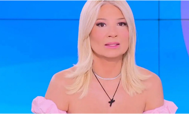 &Pi;&alpha;&sigma;ί&gamma;&nu;&omega;&sigma;&tau;&omicron;&sigmaf; &eta;&theta;&omicron;&pi;&omicron;&iota;ό&sigmaf; &alpha;&pi;&omicron;&kappa;ά&lambda;&upsilon;&psi;&epsilon; on air &pi;&omega;&sigmaf; &ldquo;&sigma;&upsilon;&nu;&alpha;&nu;&tau;ή&theta;&eta;&kappa;&epsilon;&rdquo; &mu;&epsilon; &tau;&omicron;&nu; &Chi;&rho;&iota;&sigma;&tau;ό