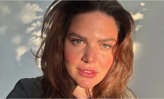 &Delta;&alpha;&nu;ά&eta; &Mu;&pi;ά&rho;&kappa;&alpha;: &Sigma;&upsilon;&gamma;&kappa;&iota;&nu;&epsilon;ί &mu;&epsilon; &tau;&eta;&nu; &alpha;&nu;ά&rho;&tau;&eta;&sigma;ή &tau;&eta;&sigmaf; &ndash; &Tau;&iota; &alpha;&pi;&omicron;&kappa;&alpha;&lambda;ύ&pi;&tau;&epsilon;&iota; &gamma;&iota;&alpha; &tau;&omicron;&nu; ά&nu;&theta;&rho;&omega;&pi;&omicron; &pi;&omicron;&upsilon; &tau;&eta;&sigmaf; &lambda;&epsilon;ί&pi;&epsilon;&iota;; (&Phi;&Omega;&Tau;&Omicron;)