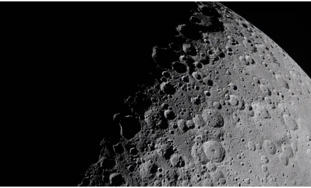 Artemis II: &Omicron; Reid Wiseman &tau;&rho;ά&beta;&eta;&xi;&epsilon; &tau;&eta;&nu; &alpha;&pi;ό&lambda;&upsilon;&tau;&eta; &phi;&omega;&tau;&omicron;&gamma;&rho;&alpha;&phi;ί&alpha; &tau;&eta;&sigmaf; &Sigma;&epsilon;&lambda;ή&nu;&eta;&sigmaf; &mu;&epsilon;&hellip; iPhone!