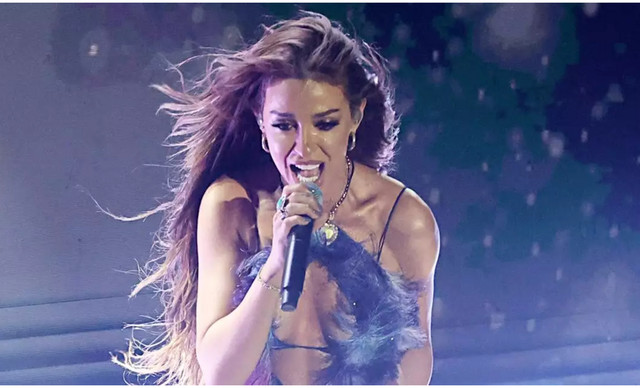 &Epsilon;&lambda;έ&nu;&eta; &Phi;&omicron;&upsilon;&rho;έ&iota;&rho;&alpha;: &Upsilon;&pi;&omicron;&psi;ή&phi;&iota;&alpha; &gamma;&iota;&alpha; &kappa;&alpha;&lambda;ύ&tau;&epsilon;&rho;&eta; performer &sigma;&epsilon; &delta;&iota;&epsilon;&theta;&nu;ή &beta;&rho;&alpha;&beta;&epsilon;ί&alpha;