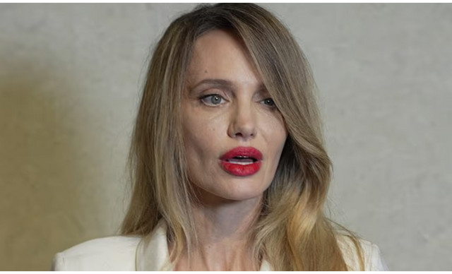 &Sigma;ά&lambda;&omicron;&sigmaf; &mu;&epsilon; &tau;&eta; &nu;έ&alpha; &epsilon;&mu;&phi;ά&nu;&iota;&sigma;&eta; &tau;&eta;&sigmaf; &Tau;&zeta;&omicron;&lambda;ί &sigma;&tau;&eta; &Sigma;&alpha;&gamma;&kappa;ά&eta; &ndash; &laquo;&Alpha;&upsilon;&tau;ή &delta;&epsilon;&nu; &epsilon;ί&nu;&alpha;&iota; &eta; &Alpha;&nu;&tau;&zeta;&epsilon;&lambda;ί&nu;&alpha;&raquo;