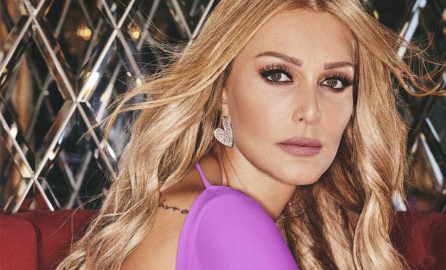 &Mu;&epsilon;&gamma;ά&lambda;&eta; &alpha;&pi;&omicron;&kappa;ά&lambda;&upsilon;&psi;&eta; &gamma;&iota;&alpha; &tau;&eta;&nu; &Nu;&alpha;&tau;ά&sigma;&alpha; &Theta;&epsilon;&omicron;&delta;&omega;&rho;ί&delta;&omicron;&upsilon;: &Mu;&epsilon; &tau;&omicron;&nu; &sigma;ύ&nu;&tau;&rho;&omicron;&phi;ό &tau;&eta;&sigmaf; &sigma;&tau;&omicron; &alpha;&upsilon;&tau;&omicron;&kappa;ί&nu;&eta;&tau;&omicron;