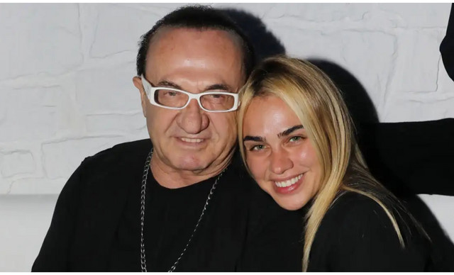 &Lambda;&epsilon;&upsilon;&tau;έ&rho;&eta;&sigmaf; &Pi;&alpha;&nu;&tau;&alpha;&zeta;ή&sigmaf;: &Eta; &delta;ύ&sigma;&kappa;&omicron;&lambda;&eta; &pi;&epsilon;&rho;ί&omicron;&delta;&omicron;&sigmaf; &mu;&epsilon; &tau;&eta;&nu; &Kappa;ό&nu;&iota; &Mu;&epsilon;&tau;&alpha;&xi;ά &tau;&omicron;&upsilon; &kappa;&alpha;&iota; &pi;ώ&sigmaf; &tau;&alpha; &xi;&alpha;&nu;&alpha;&beta;&rho;ή&kappa;&alpha;&nu;