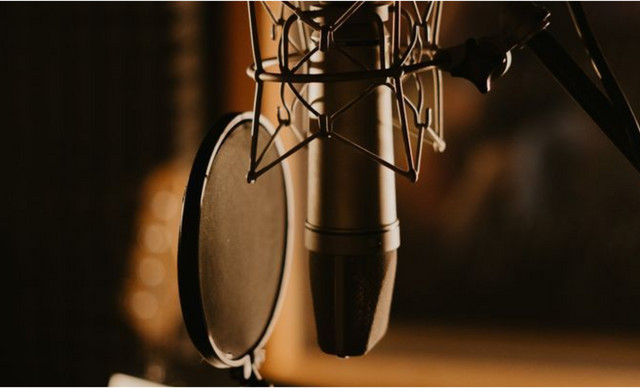 &Pi;&alpha;&sigma;ί&gamma;&nu;&omega;&sigma;&tau;&omicron;&sigmaf; Έ&lambda;&lambda;&eta;&nu;&alpha;&sigmaf; &tau;&rho;&alpha;&gamma;&omicron;&upsilon;&delta;&iota;&sigma;&tau;ή&sigmaf; &epsilon;ί&nu;&alpha;&iota; &pi;&iota;&lambda;ό&tau;&omicron;&sigmaf; &sigma;&tau;&iota;&sigmaf; &kappa;&upsilon;&pi;&rho;&iota;&alpha;&kappa;έ&sigmaf; &alpha;&epsilon;&rho;&omicron;&gamma;&rho;&alpha;&mu;&mu;έ&sigmaf; (&Phi;&Omega;&Tau;&Omicron;)