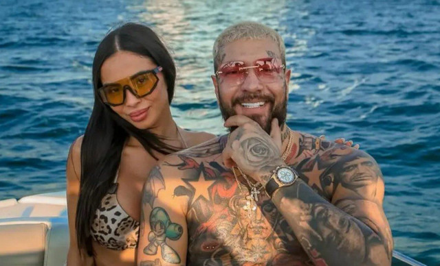 Snik Marta Aharonian: &Pi;&alpha;&nu;&tau;&rho;&epsilon;ύ&tau;&eta;&kappa;&alpha;&nu; &kappa;&rho;&upsilon;&phi;ά