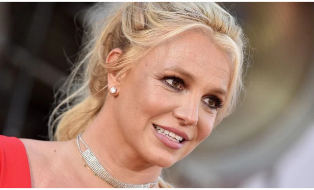 &Mu;&pi;&rho;ί&tau;&nu;&epsilon;ϊ &Sigma;&pi;ί&alpha;&rho;&sigmaf;: &Epsilon;&iota;&sigma;ή&chi;&theta;&eta; &omicron;&iota;&kappa;&epsilon;&iota;&omicron;&theta;&epsilon;&lambda;ώ&sigmaf; &sigma;&epsilon; &kappa;έ&nu;&tau;&rho;&omicron; &alpha;&pi;&epsilon;&xi;ά&rho;&tau;&eta;&sigma;&eta;&sigmaf; &ndash; &Sigma;&tau;&omicron; &pi;&lambda;&epsilon;&upsilon;&rho;ό &tau;&eta;&sigmaf; &eta; &omicron;&iota;&kappa;&omicron;&gamma;έ&nu;&epsilon;&iota;ά &tau;&eta;&sigmaf;