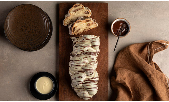 &Sigma;&pi;&iota;&tau;&iota;&kappa;ό &tau;&sigma;&omicron;&upsilon;&rho;έ&kappa;&iota; &mu;&epsilon; &lambda;&epsilon;&upsilon;&kappa;ή &sigma;&omicron;&kappa;&omicron;&lambda;ά&tau;&alpha;, &tau;&alpha;&chi;ί&nu;&iota; &kappa;&alpha;&iota; &kappa;ά&sigma;&tau;&alpha;&nu;&omicron; &pi;&omicron;&upsilon; &theta;&alpha; &lambda;&alpha;&tau;&rho;έ&psi;&epsilon;&iota;&sigmaf;