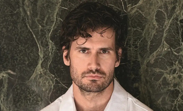 &Alpha;&nu;&alpha;&sigma;&tau;ά&sigma;&eta;&sigmaf; &Rho;&omicron;ϊ&lambda;ό&sigmaf;: &Alpha;&upsilon;&tau;ή &eta; &pi;&alpha;&sigma;ί&gamma;&nu;&omega;&sigma;&tau;&eta; &eta;&theta;&omicron;&pi;&omicron;&iota;ό&sigmaf; &epsilon;ί&nu;&alpha;&iota; &eta; &sigma;ύ&nu;&tau;&rho;&omicron;&phi;ό&sigmaf; &tau;&omicron;&upsilon; (&Phi;&Omega;&Tau;&Omicron;)