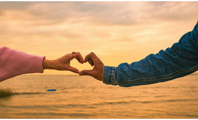 &Alpha;&sigma;&tau;&rho;&omicron;&lambda;&omicron;&gamma;&iota;&kappa;ή &laquo;έ&kappa;&rho;&eta;&xi;&eta;&raquo; 8/4: &Pi;&omicron;&iota;&alpha; &zeta;ώ&delta;&iota;&alpha; &kappa;ά&nu;&omicron;&upsilon;&nu; &tau;&omicron; &mu;&epsilon;&gamma;ά&lambda;&omicron; &beta;ή&mu;&alpha;