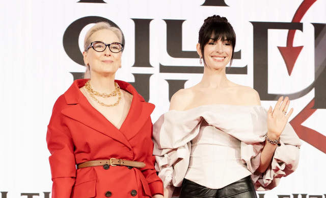 Devil Wears Prada 2: &Alpha;&nu; &alpha;&upsilon;&tau;έ&sigmaf; &omicron;&iota; &epsilon;&mu;&phi;&alpha;&nu;ί&sigma;&epsilon;&iota;&sigmaf; &delta;&epsilon;&nu; &sigma;&epsilon; &epsilon;&nu;&tau;&upsilon;&pi;&omega;&sigma;ί&alpha;&sigma;&alpha;&nu;, &tau;ό&tau;&epsilon; &pi;&omicron;&iota;&epsilon;&sigmaf;; &Tau;&alpha; looks &alpha;&pi;ό &tau;&omicron; press tour (&Phi;&Omega;&Tau;&Omicron;)