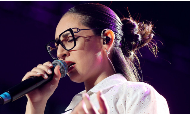 Klavdia: &Sigma;&tau;&eta; &delta;&eta;&mu;&omicron;&sigma;&iota;ό&tau;&eta;&tau;&alpha; &alpha;&pi;ό&sigma;&pi;&alpha;&sigma;&mu;&alpha; &alpha;&pi;ό &tau;&alpha; &alpha;&sigma;&phi;&alpha;&lambda;&iota;&sigma;&tau;&iota;&kappa;ά &mu;έ&tau;&rho;&alpha; &tau;&omicron;&upsilon; &pi;&rho;ώ&eta;&nu; &sigma;&upsilon;&nu;&tau;&rho;ό&phi;&omicron;&upsilon; &tau;&eta;&sigmaf;