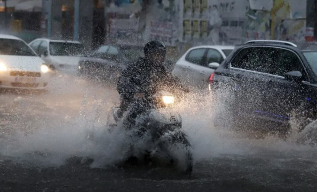 &Mu;ά&eta;&sigmaf;&hellip; &gamma;&delta;ά&rho;&tau;&eta;&sigmaf;! &Kappa;&alpha;&tau;&alpha;&iota;&gamma;ί&delta;&epsilon;&sigmaf;, &chi;&alpha;&lambda;ά&zeta;&iota;, ά&nu;&epsilon;&mu;&omicron;&iota; &kappa;&alpha;&iota; &chi;&iota;ό&nu;&iota;&alpha; &sigma;&tau;&omicron; &mu;&epsilon;&nu;&omicron;ύ &tau;&omicron;&upsilon; &kappa;&alpha;&iota;&rho;&omicron;ύ