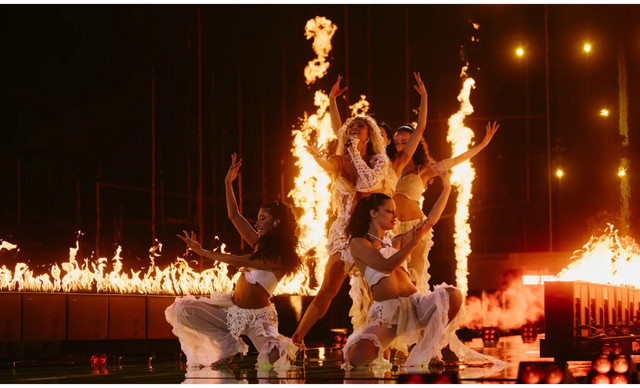 Eurovision 2026: &Tau;&omicron; &mu;&epsilon;&gamma;ά&lambda;&omicron; &phi;&alpha;&beta;&omicron;&rho;ί &pi;&omicron;&upsilon; &chi;ό&rho;&epsilon;&upsilon;&epsilon; &sigma;&tau;&omicron; green room &tau;&eta;&nu; ώ&rho;&alpha; &tau;&omicron;&upsilon; &ldquo;JALLA&rdquo; (&Beta;&Iota;&Nu;&Tau;&Epsilon;&Omicron;)