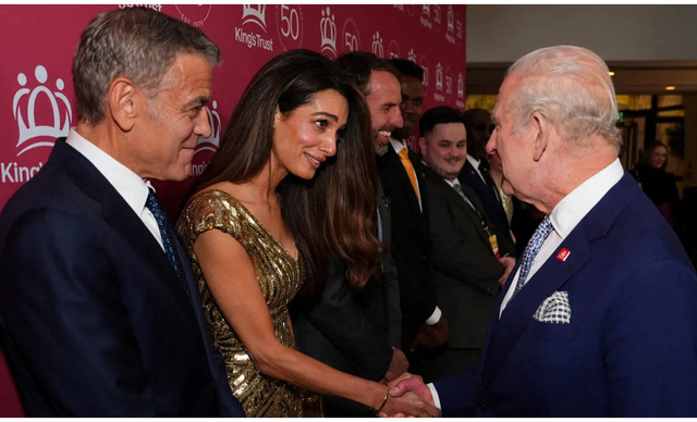 George Clooney Amal Clooney: &Eta; glamorous &epsilon;&mu;&phi;ά&nu;&iota;&sigma;&eta; &delta;ί&pi;&lambda;&alpha; &sigma;&tau;&omicron;&nu; &beta;&alpha;&sigma;