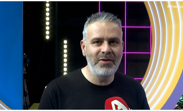 &Sigma;&upsilon;&gamma;&kappa;&iota;&nu;&epsilon;ί &omicron; &Lambda;&omicron;ύ&eta;&sigmaf; &Pi;&alpha;&tau;&sigma;&alpha;&lambda;ί&delta;&eta;&sigmaf;: &laquo;&Delta;&epsilon;&nu; &pi;&epsilon;&rho;&nu;ά &mu;έ&rho;&alpha; &pi;&omicron;&upsilon; &nu;&alpha; &mu;&eta; &sigma;&kappa;έ&phi;&tau;&omicron;&mu;&alpha;&iota; &tau;&eta; &mu;&eta;&tau;έ&rho;&alpha; &mu;&omicron;&upsilon;&raquo; (&Beta;&Iota;&Nu;&Tau;&Epsilon;&Omicron;)