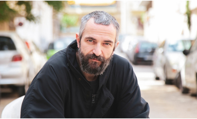 &Alpha;&gamma;&nu;ώ&rho;&iota;&sigma;&tau;&omicron;&sigmaf; &omicron; Ά&rho;&eta;&sigmaf; &Sigma;&epsilon;&rho;&beta;&epsilon;&tau;ά&lambda;&eta;&sigmaf;: &Mu;&epsilon; &mu;&alpha;&kappa;&rho;ύ &mu;&omicron;ύ&sigma;&iota; &kappa;&alpha;&iota; &rho;ά&sigma;&alpha; &pi;&alpha;&pi;ά &ndash; &Delta;&epsilon;ί&tau;&epsilon; &tau;&omicron; &pi;&rho;ώ&tau;&omicron; &sigma;&tau;&iota;&gamma;&mu;&iota;ό&tau;&upsilon;&pi;&omicron;
