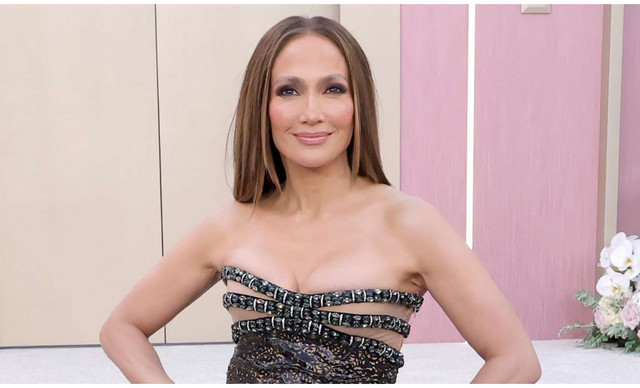 JLo: &Tau;&omicron; &alpha;&pi;&rho;ό&omicron;&pi;&tau;&omicron; &alpha;&tau;ύ&chi;&eta;&mu;&alpha; &mu;&epsilon; &tau;&omicron; &phi;ό&rho;&epsilon;&mu;ά &tau;&eta;&sigmaf; &ndash; &Delta;&upsilon;&sigma;&kappa;&omicron;&lambda;&epsilon;ύ&tau;&eta;&kappa;&epsilon; &nu;&alpha; &alpha;&pi;&omicron;&chi;&omega;&rho;ή&sigma;&epsilon;&iota; &alpha;&pi;ό &tau;&eta;&nu; &epsilon;&kappa;&delta;ή&lambda;&omega;&sigma;&eta; (&Beta;&Iota;&Nu;&Tau;&Epsilon;&Omicron;)