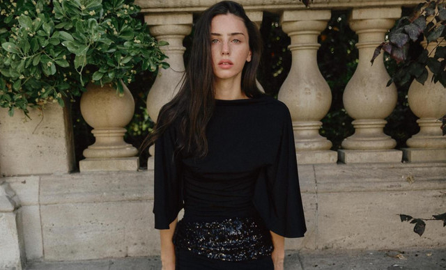 &Tau;&omicron; &mu;&alpha;ύ&rho;&omicron; &mu;ί&nu;&iota; &phi;ό&rho;&epsilon;&mu;&alpha; &tau;&omega;&nu; Zara &gamma;ί&nu;&epsilon;&tau;&alpha;&iota; &tau;&omicron; &alpha;&pi;ό&lambda;&upsilon;&tau;&omicron; fashion statement &tau;&eta;&sigmaf; &sigma;&epsilon;&zeta;ό&nu; &kappa;&alpha;&iota; έ&chi;&epsilon;&iota; &gamma;ί&nu;&epsilon;&iota; viral &sigma;&tau;&omicron; TikTok