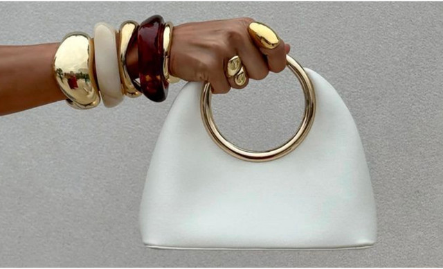 A&upsilon;&tau;ά &tau;&alpha; accessories &theta;&alpha; &phi;&omicron;&rho;ά&sigmaf; ό&lambda;&omicron; &tau;&omicron; &kappa;&alpha;&lambda;&omicron;&kappa;&alpha;ί&rho;&iota;