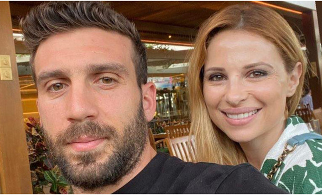 X&rho;&iota;&sigma;&tau;&iota;ά&nu;&alpha; &Alpha;&rho;&iota;&sigma;&tau;&omicron;&tau;έ&lambda;&omicron;&upsilon;&sigmaf; &Gamma;&iota;ώ&rho;&a