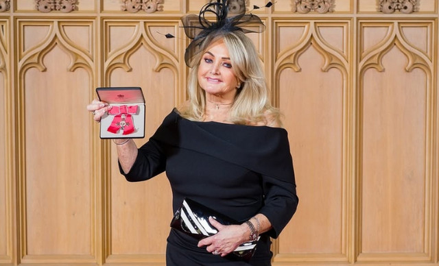 &Eta; &sigma;&upsilon;&gamma;&kappa;&iota;&nu;&eta;&tau;&iota;&kappa;ή &sigma;&tau;&iota;&gamma;&mu;ή &pi;&omicron;&upsilon; &eta; Bonnie Tyler &tau;&iota;&mu;ή&theta;&eta;&kappa;&epsilon; &mu;&epsilon; MBE &alpha;&pi;ό &tau;&omicron;&nu; &Pi;&rho;ί&gamma;&kappa;&iota;&pi;&alpha; William
