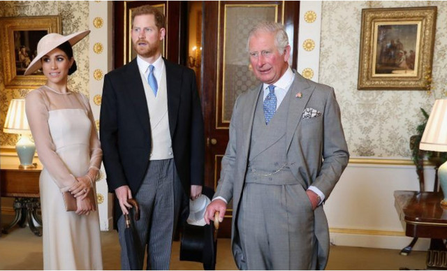 Prince Harry King Charles: Έ&nu;&alpha; &pi;&rho;ώ&tau;&omicron; &beta;ή&mu;&alpha; &pi;&rho;&omicron;&sigmaf; &tau;&eta; &sigma;&upsilon;&mu;&phi;&