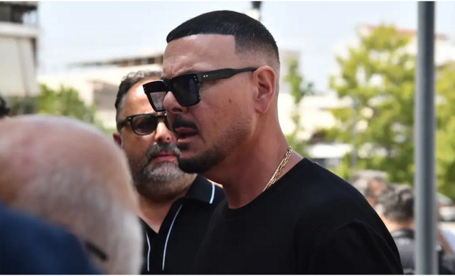 &Kappa;&eta;&delta;&epsilon;ί&alpha; &Kappa;ό&kappa;&omicron;&tau;&alpha;: A&upsilon;&tau;&omicron;ί &epsilon;ί&nu;&alpha;&iota; &omicron;&iota; &epsilon;&pi;ώ&nu;&upsilon;&mu;&omicron;&iota; &pi;&omicron;&upsilon; έ&delta;&omega;&sigma;&alpha;&nu; &tau;&omicron; &laquo;&pi;&alpha;&rho;ώ&nu;&raquo; &sigma;&tau;&omicron; &tau;&epsilon;&lambda;&epsilon;&upsilon;&tau;&alpha;ί&omicron; &alpha;&nu;&tau;ί&omicron;