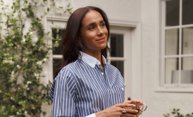 Meghan Markle: &Chi;ό&rho;&epsilon;&upsilon;&epsilon; &xi;&upsilon;&pi;ό&lambda;&eta;&tau;&eta; &mu;&epsilon; &tau;&iota;ά&rho;&alpha; &sigma;&epsilon; &beta;ί&nu;&tau;&epsilon;&omicron; &pi;&omicron;&upsilon; &tau;&rho;ά&beta;&eta;&xi;&epsilon; &omicron; &pi;&rho;ί&gamma;&kappa;&iota;&pi;&alpha;&sigmaf; Harry
