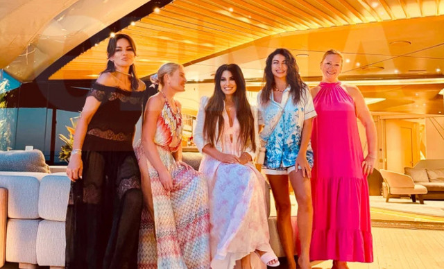Kimberly Guilfoyle: &Omicron;&iota; luxury &delta;&iota;&alpha;&kappa;&omicron;&pi;έ&sigmaf; &sigma;&tau;&omicron; &Mu;&epsilon;&gamma;&alpha;&nu;ή&sigma;&iota; &mu;&alpha;&zeta;ί &mu;&epsilon; &tau;&eta;&nu; &Rho;&alpha;&mu;ό&nu;&alpha; &Phi;ί&lambda;&iota;&pi; &kappa;&alpha;&iota; &tau;&eta;&nu; &Kappa;&rho;&iota;&sigma;&tau;ί&nu; &Pi;&alpha;&nu;&alpha;&gamma;ή